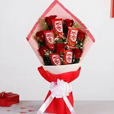 KitKat with Natural Red Roses Chocolate Bouquet | Elegant Floral Chocolate Gift