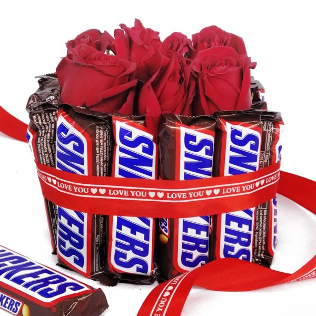 Snickers & Roses Love Pack - Perfect Romantic Gift Set